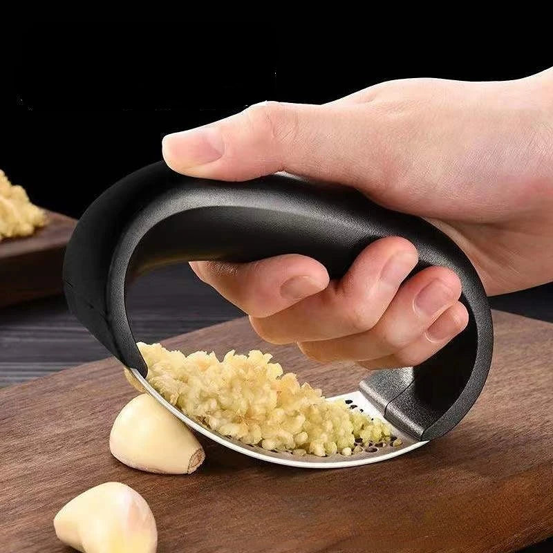 Stainless Steel Garlic Press & Mincer – Heavy-Duty Kitchen Essential